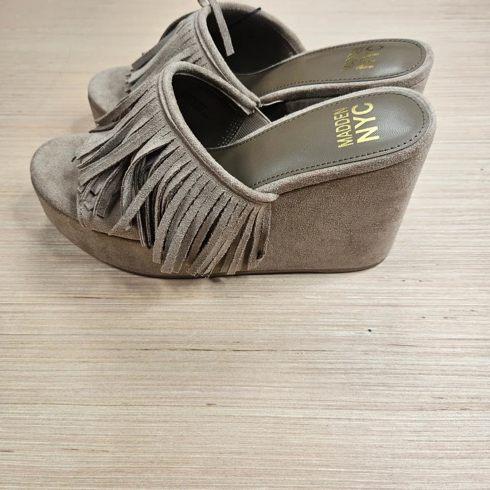 Madden NYC Boho Wedge Women 7 Taupe Fringe Platform Sandals NEW